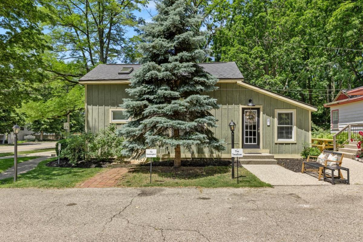 Hummingbird Apartment Saugatuck Exterior photo